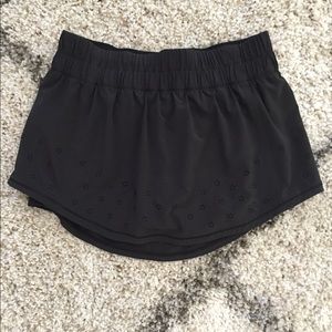 Lululemon skirt, size 6